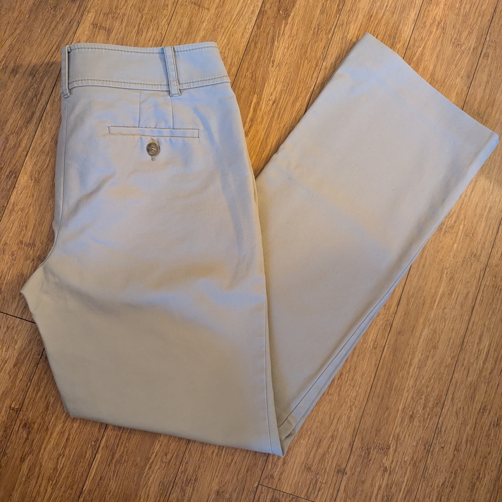 LOFT Women's Light Khaki Chinos